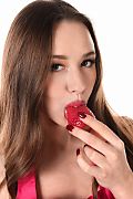 Alice Kiss nude porn photo - image number 3